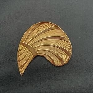 Vintage Jeri-Lou Gold Tone Etched Arch Scarf Clip Signed